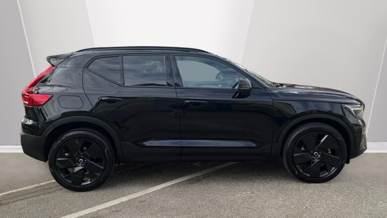 Volvo XC40 2.0 B3P Plus Black Edition 5dr Auto Petrol Estate